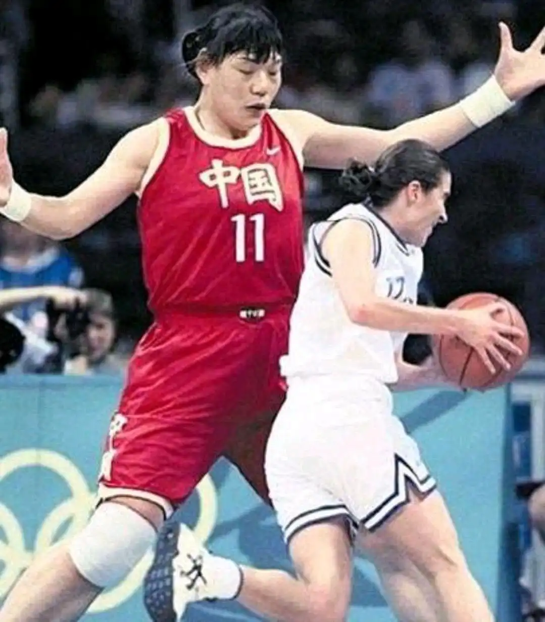 历史打篮球的人物有哪些_历史篮球人物排名_篮球人物纪录